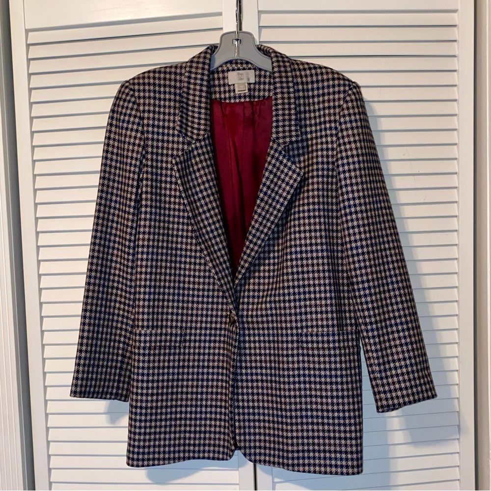 Nordstrom worsted wool and houndstooth blazer, size extra small.